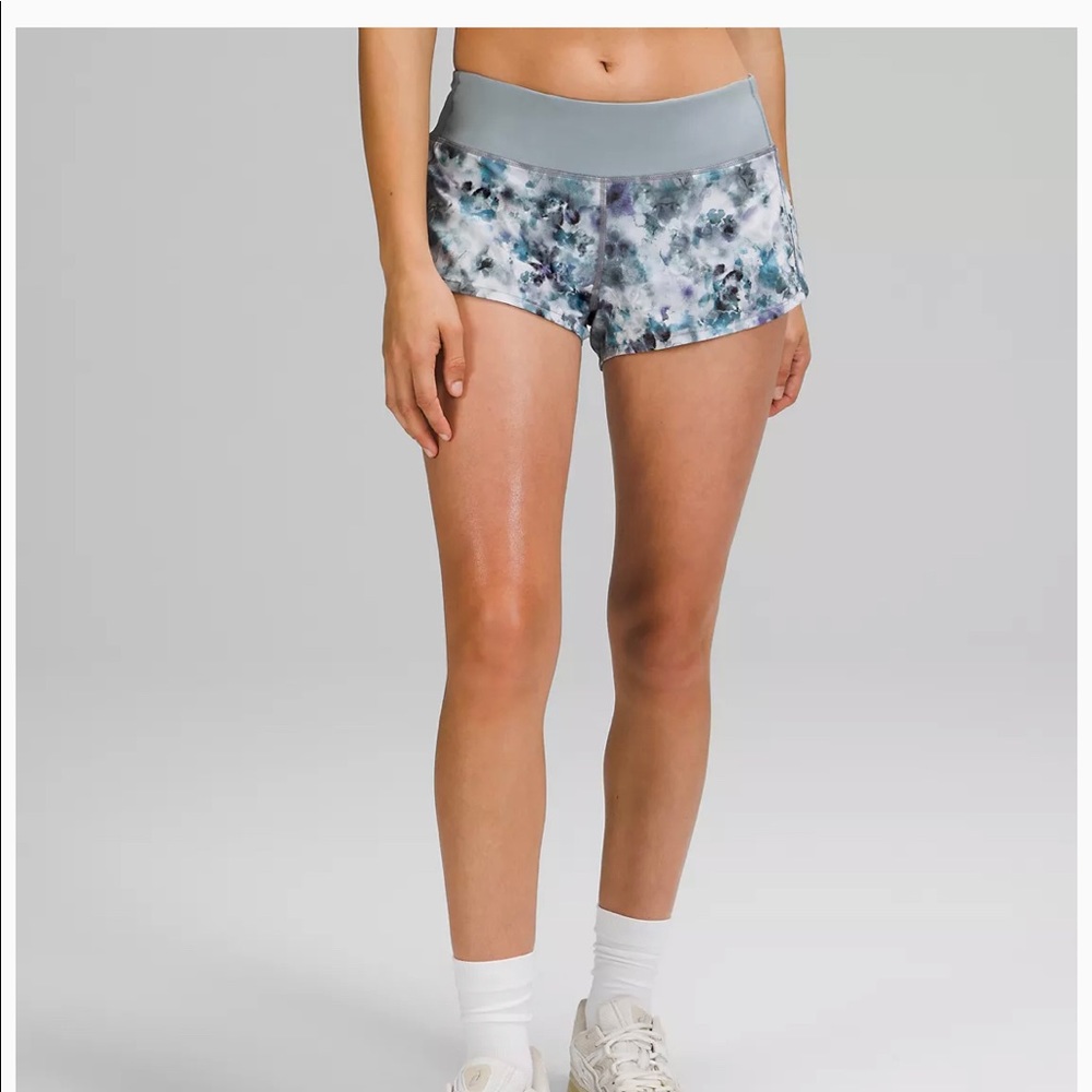 Lululemon Speed Up Short 2.5” Size 6
